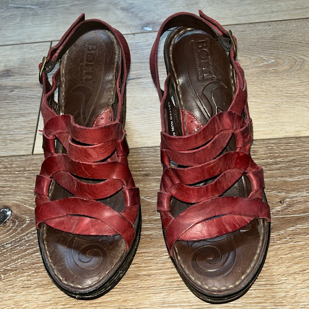 BORN Deep Red Leather Upper Genesis Wedge Platform Sandals Size 8 EUC